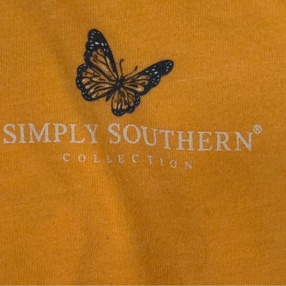 Simply Southern Grandma Graphic Tee - Picture 5 of 7